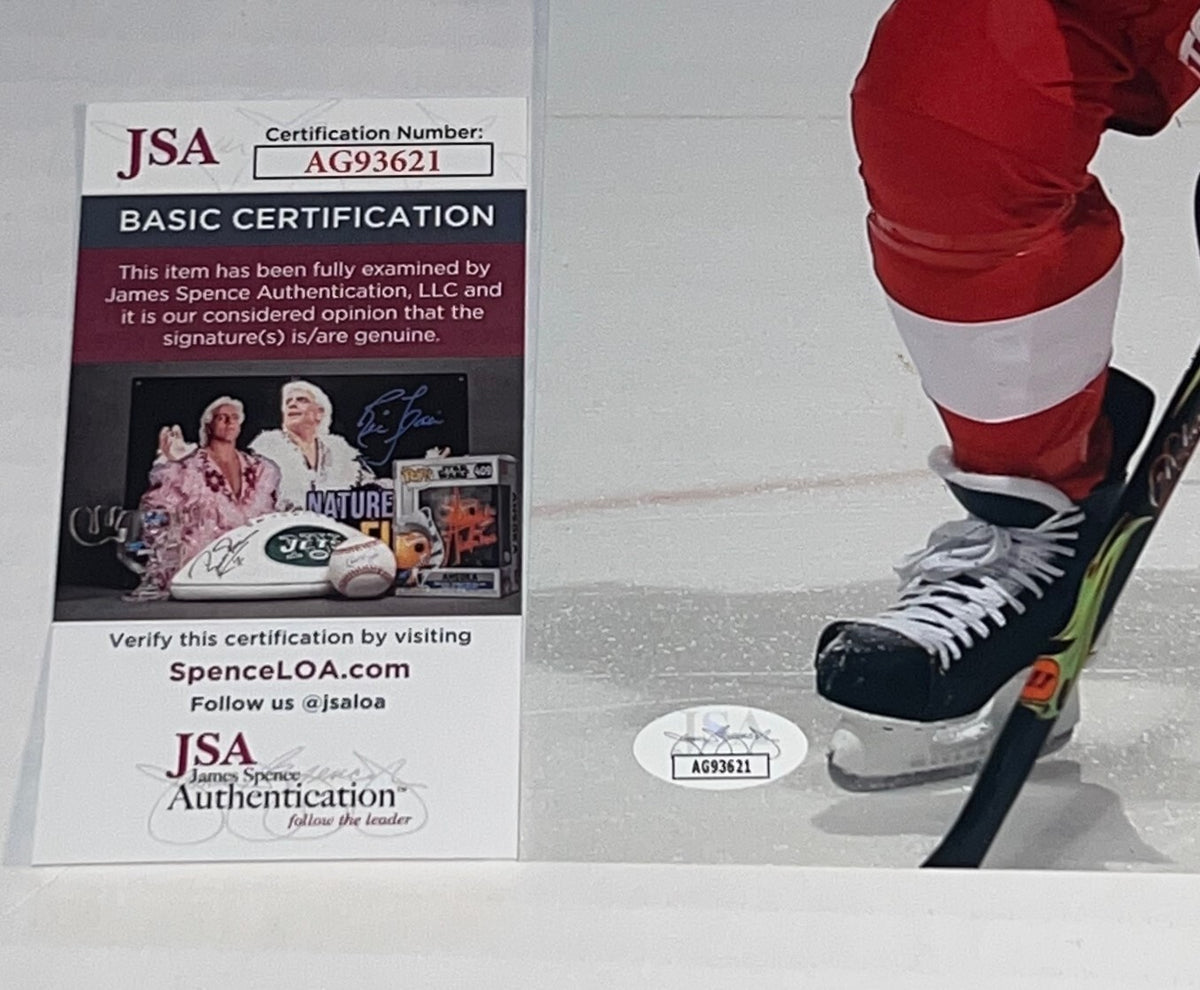 Chris Chelios signed Detroit Red Wings 11x14 photo autographed JSA