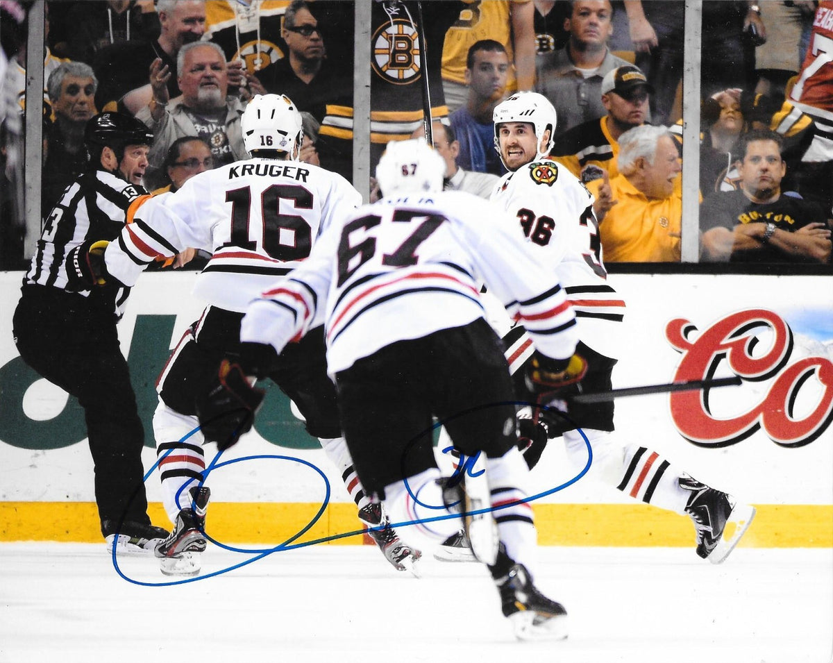 Dave Bolland signed Chicago Blackhawks 8x10 photo autographed Hawks 2