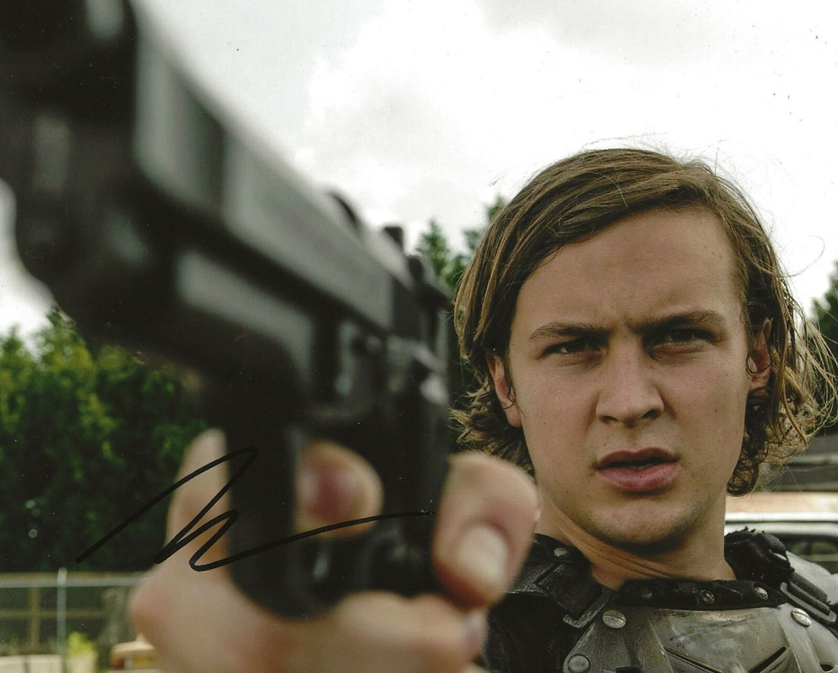 Logan Miller signed The Walking Dead 8x10 photo autographed Benjamin