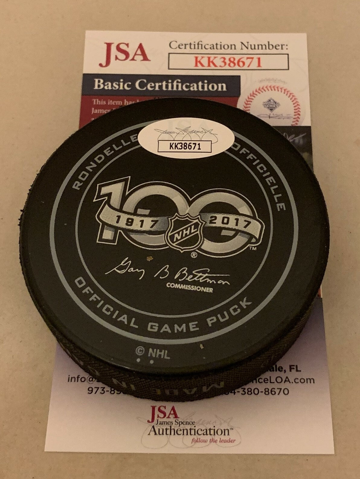 Sergei Gonchar signed Washington Capitals Game Puck autographed Caps JSA
