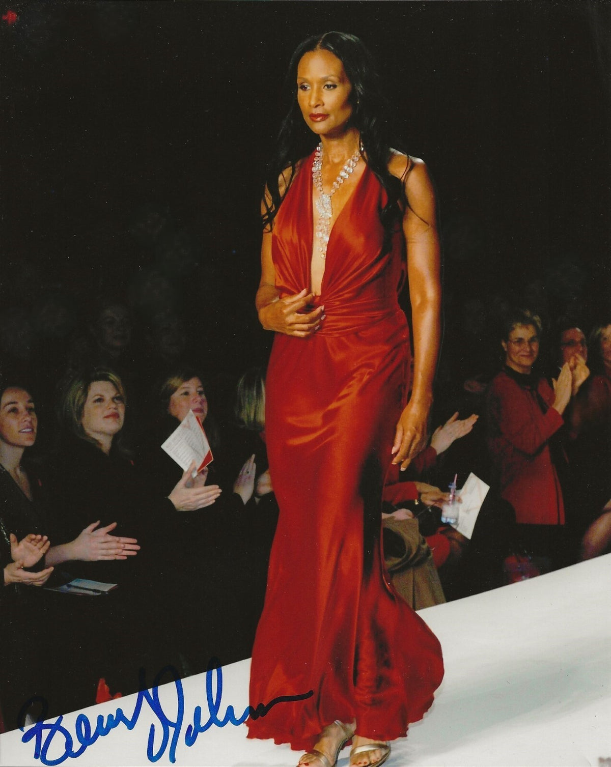 Beverly Johnson Model Actress signed 8x10 photo autographed #1