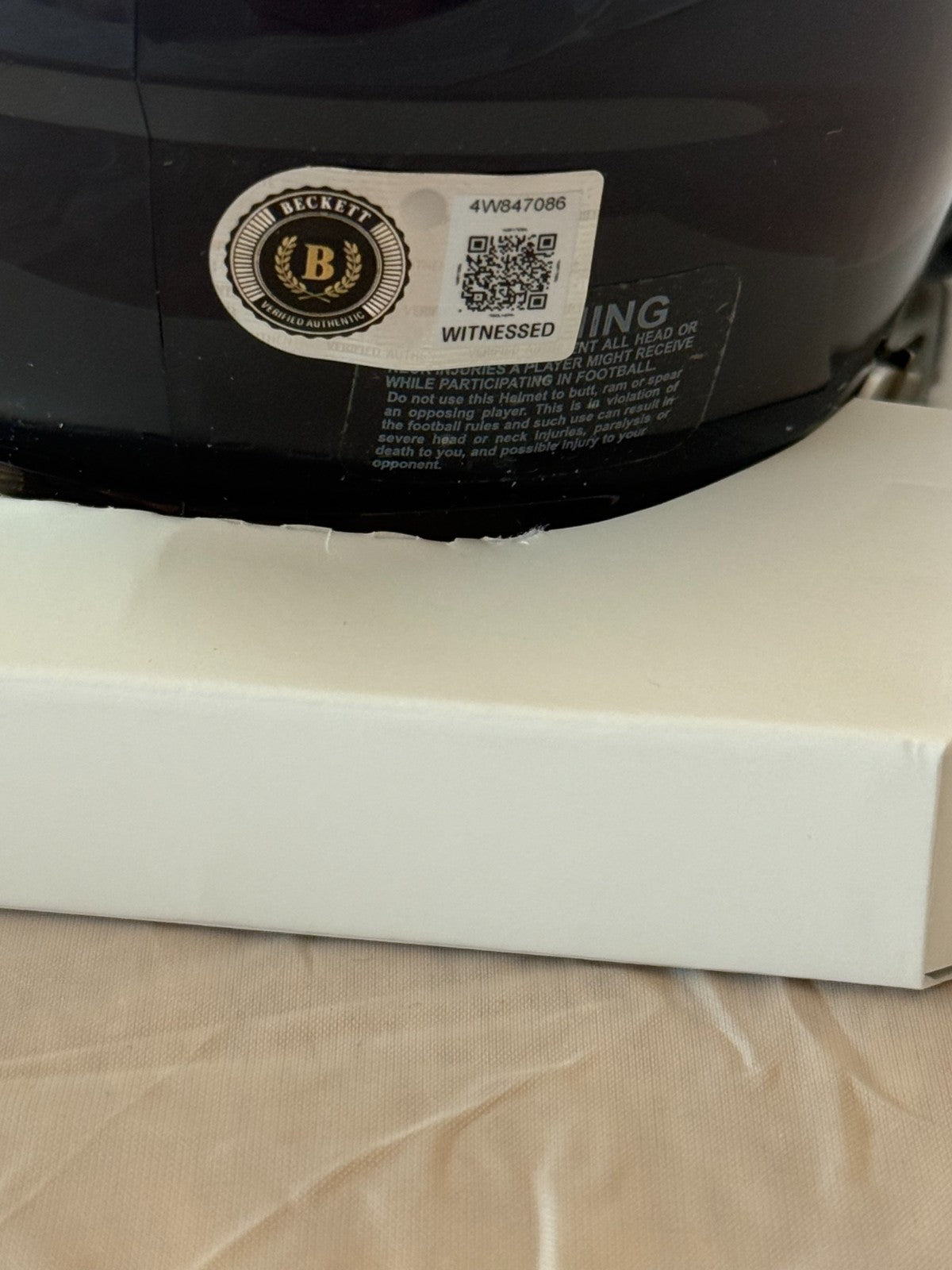 Dennis McKinnon signed Chicago Bears mini helmet autographed Beckett Witnessed