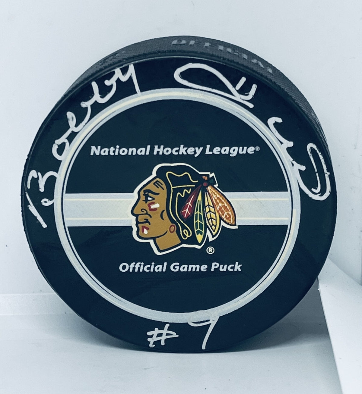 Bobby Hull signed Chicago Blackhawks Official Game Puck autographed Beckett COA