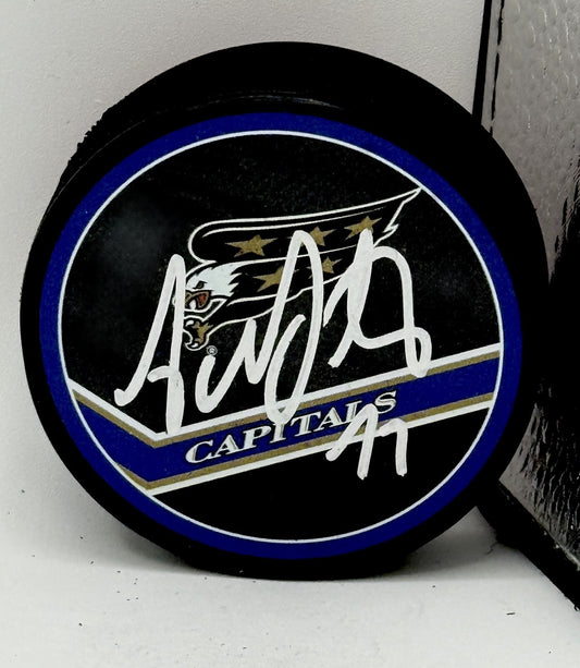 Adam Oates signed Washington Capitals Reverse Retro Puck Beckett Witnessed