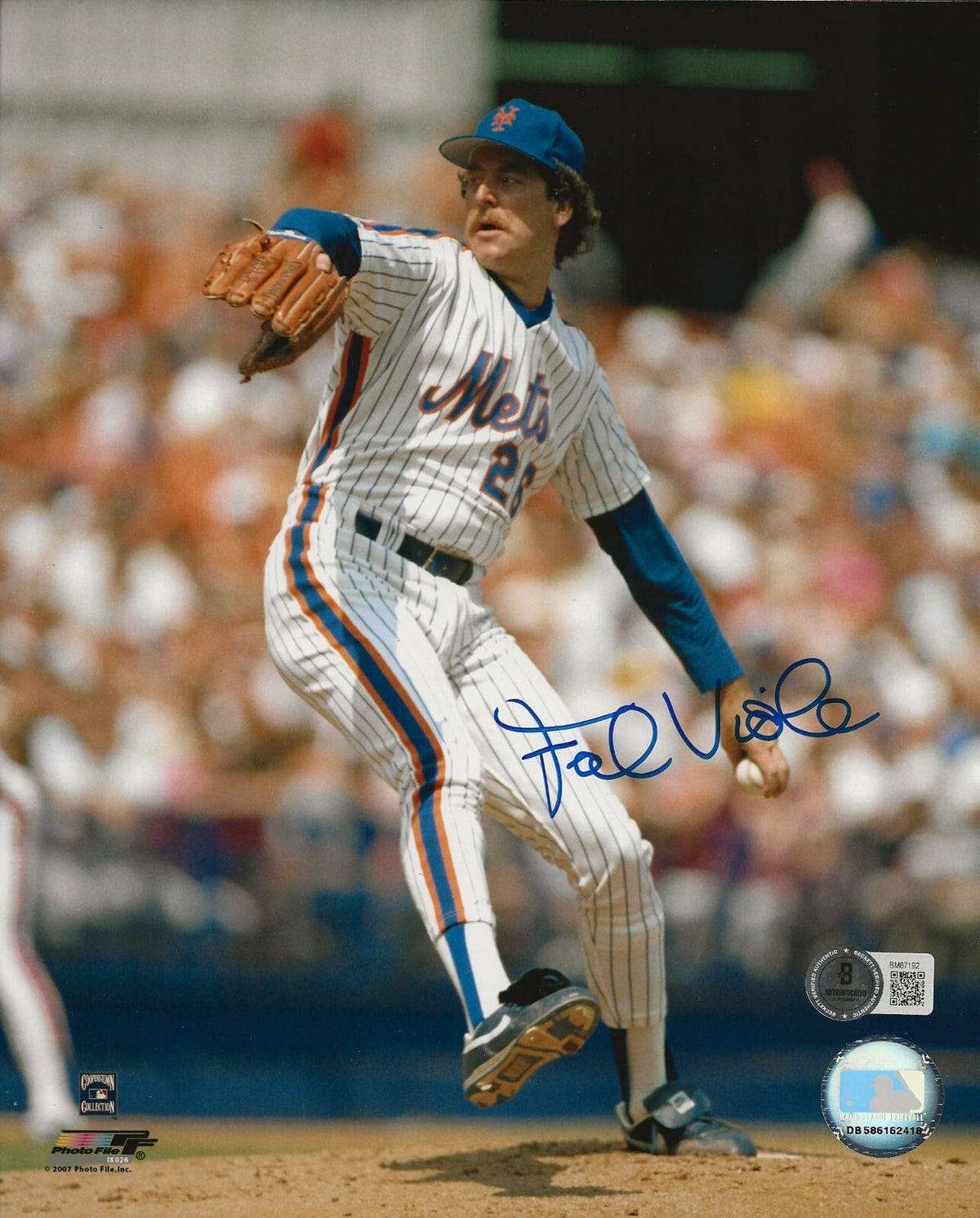 Frank Viola signed New York Mets 8x10 photo autographed Beckett COA