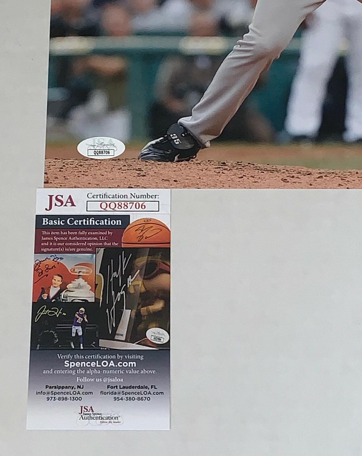 Mike Mussina signed New York Yankees 11x14 photo W/ HOF Inscription JSA