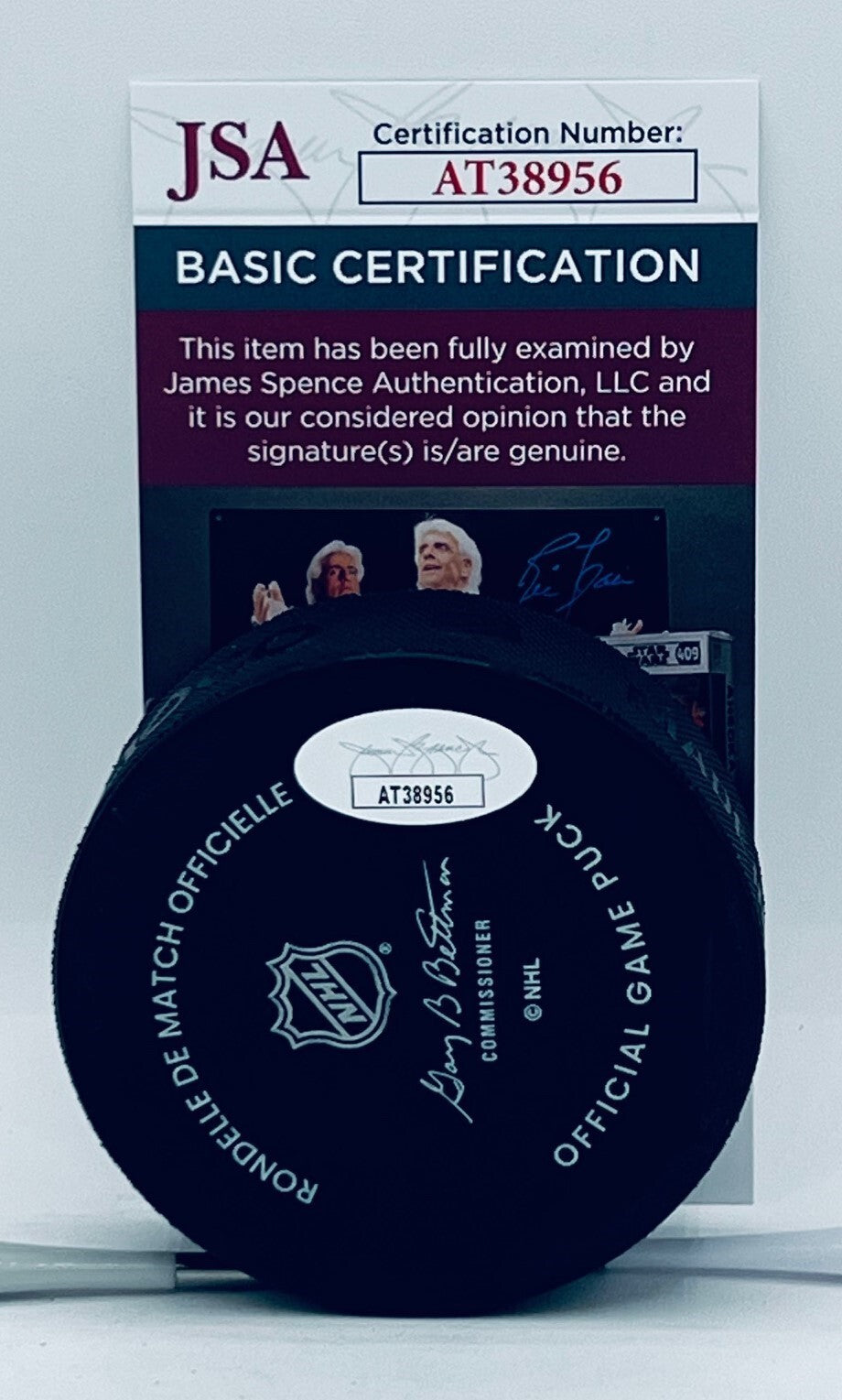 Claude Giroux signed Ottawa Senators Official Game Puck autographed JSA