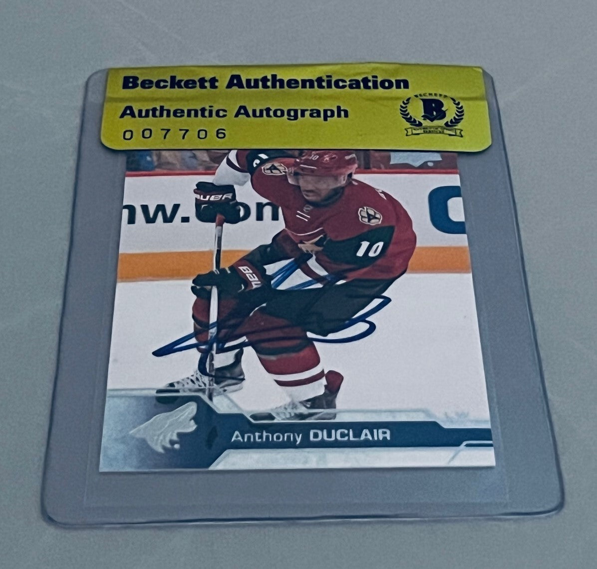 Anthony Duclair Arizona Coyotes signed 2016-17 #8 Upper Deck Card BAS Beckett