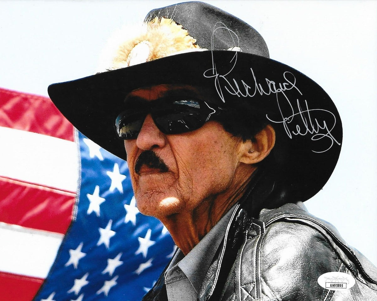 Richard Petty Daytona 500 signed Nascar 8x10 photo autographed The King #1A JSA