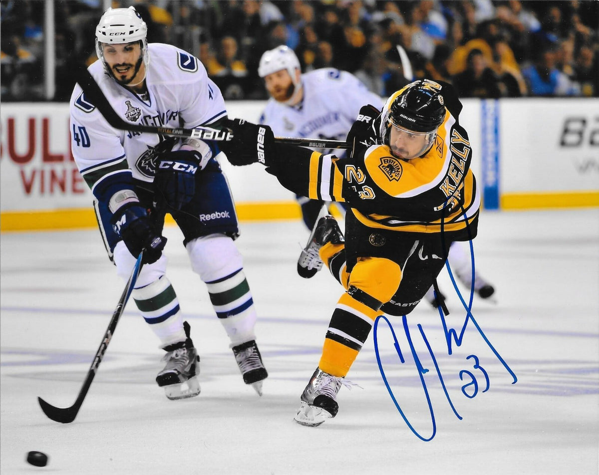 Chris Kelly signed Boston Bruins 8x10 photo autographed