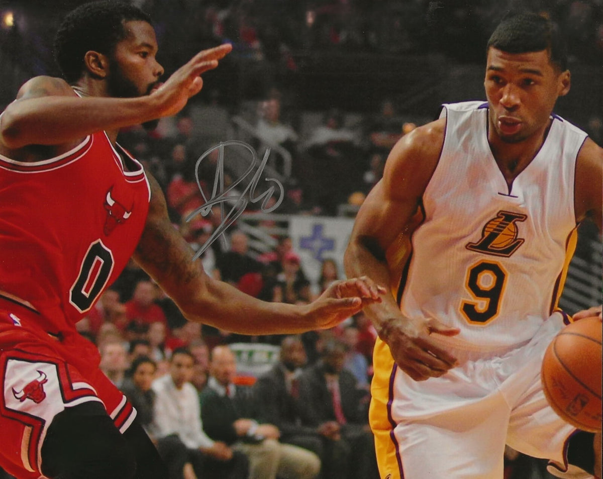 Aaron Brooks signed Chicago Bulls 8x10 photo autographed