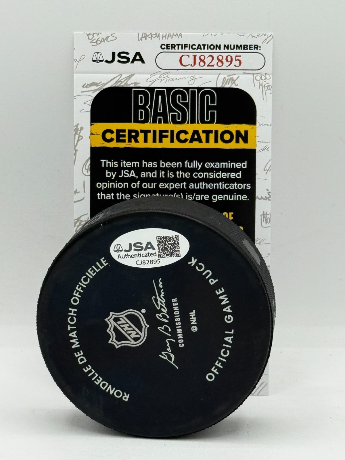 Vincent Lecavalier signed Tampa Bay Lightning Official Game Puck autographed JSA