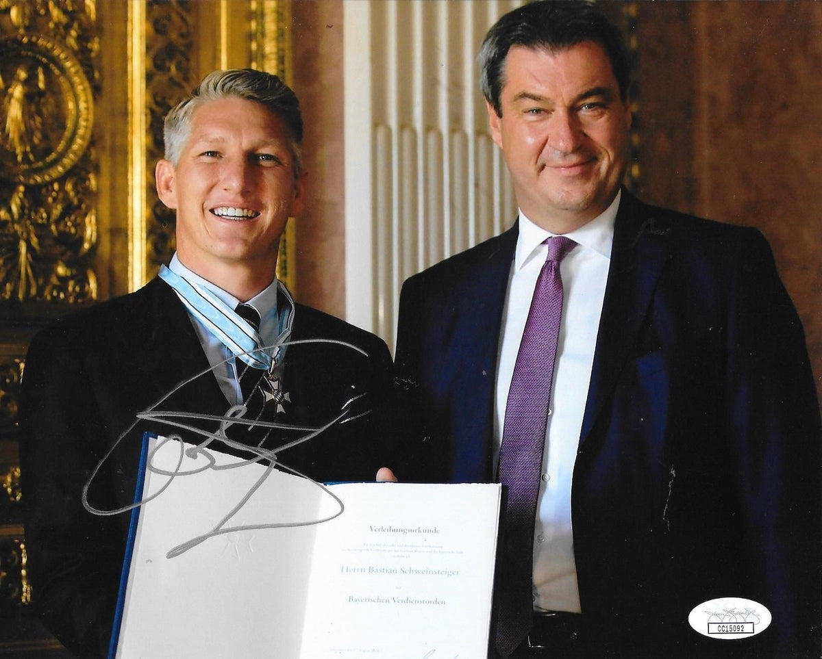 Bastian Schweinsteiger FC Bayern signed Chicago Fire 8x10 photo Germany 8 JSA 