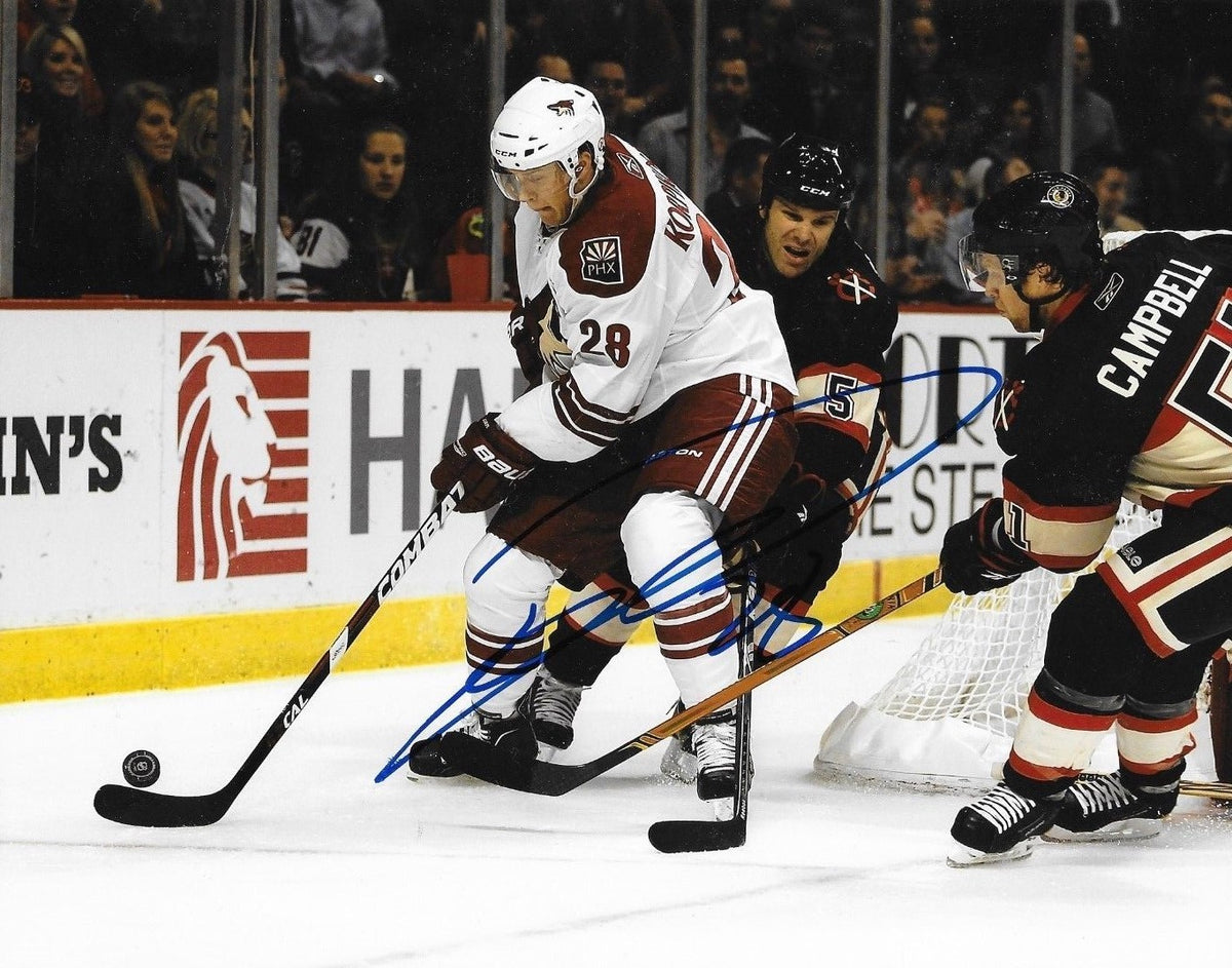 Lauri Korpikoski signed Arizona Coyotes 8x10 photo autographed 3