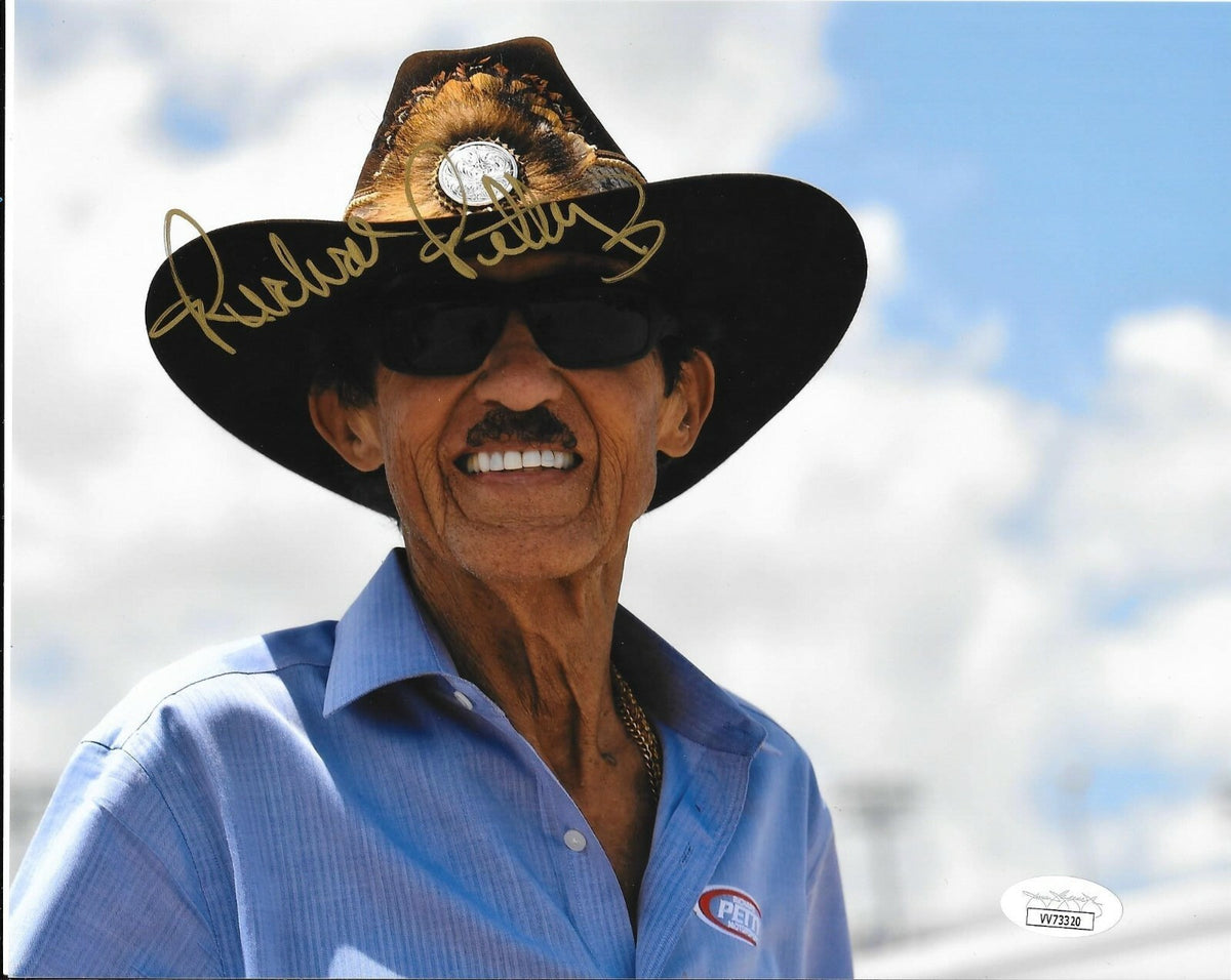 Richard Petty Daytona 500 signed Nascar 8x10 photo autographed The King #2 JSA