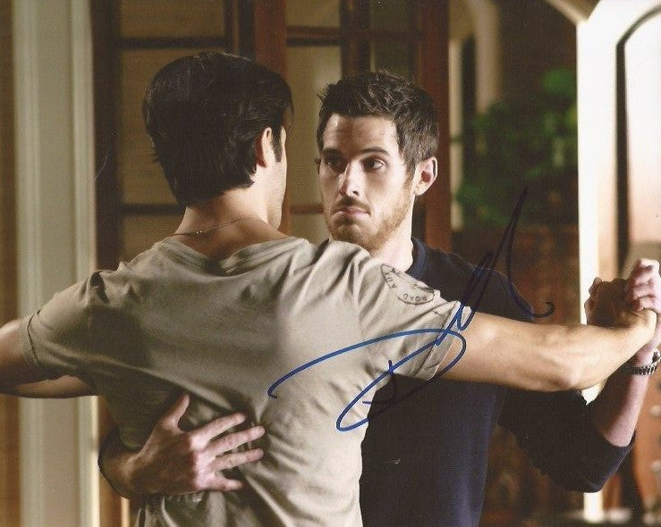 Dave Annable Brothers & Sisters signed 8x10 photo Heartbeat Red Band Society 2