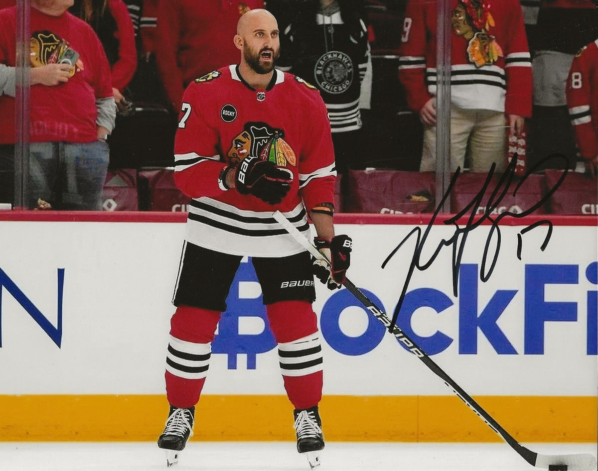 Nick Foligno signed Chicago Blackhawks 8x10 photo autographed Hawks #9