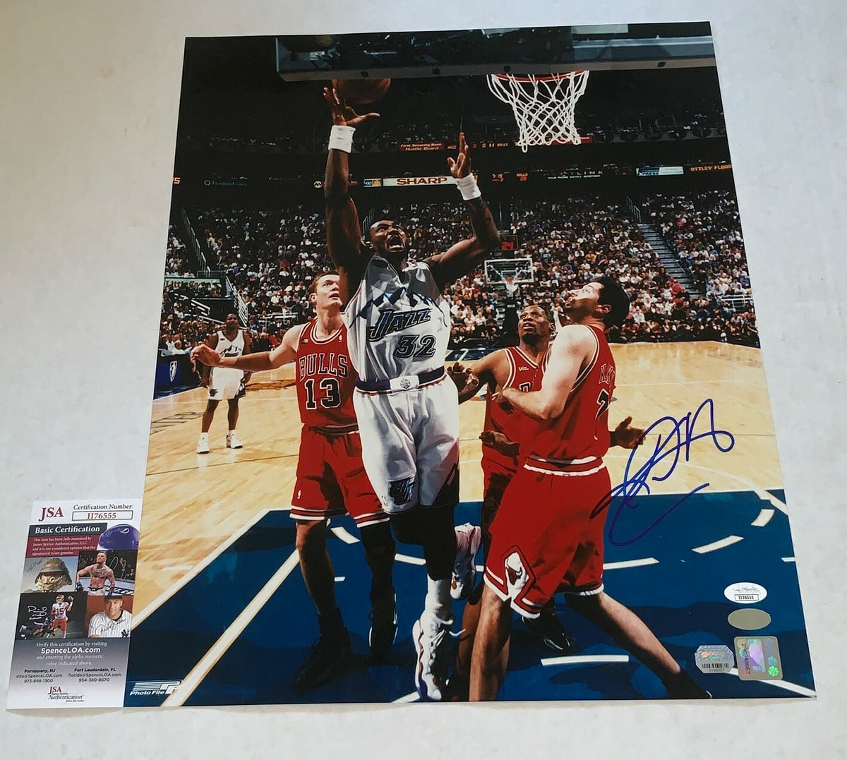 Karl Malone signed Utah Jazz 16x20 photo autographed JSA Certified