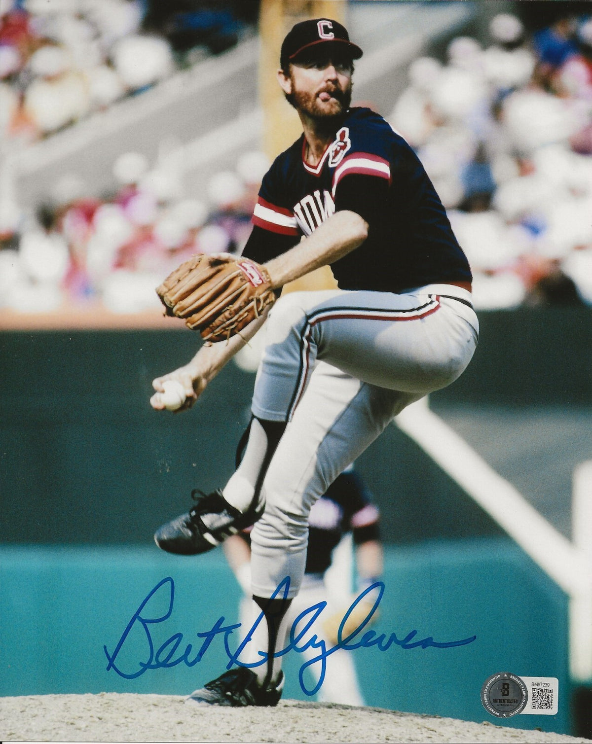 Bert Blyleven signed Cleveland Indians 8x10 photo autographed Beckett COA