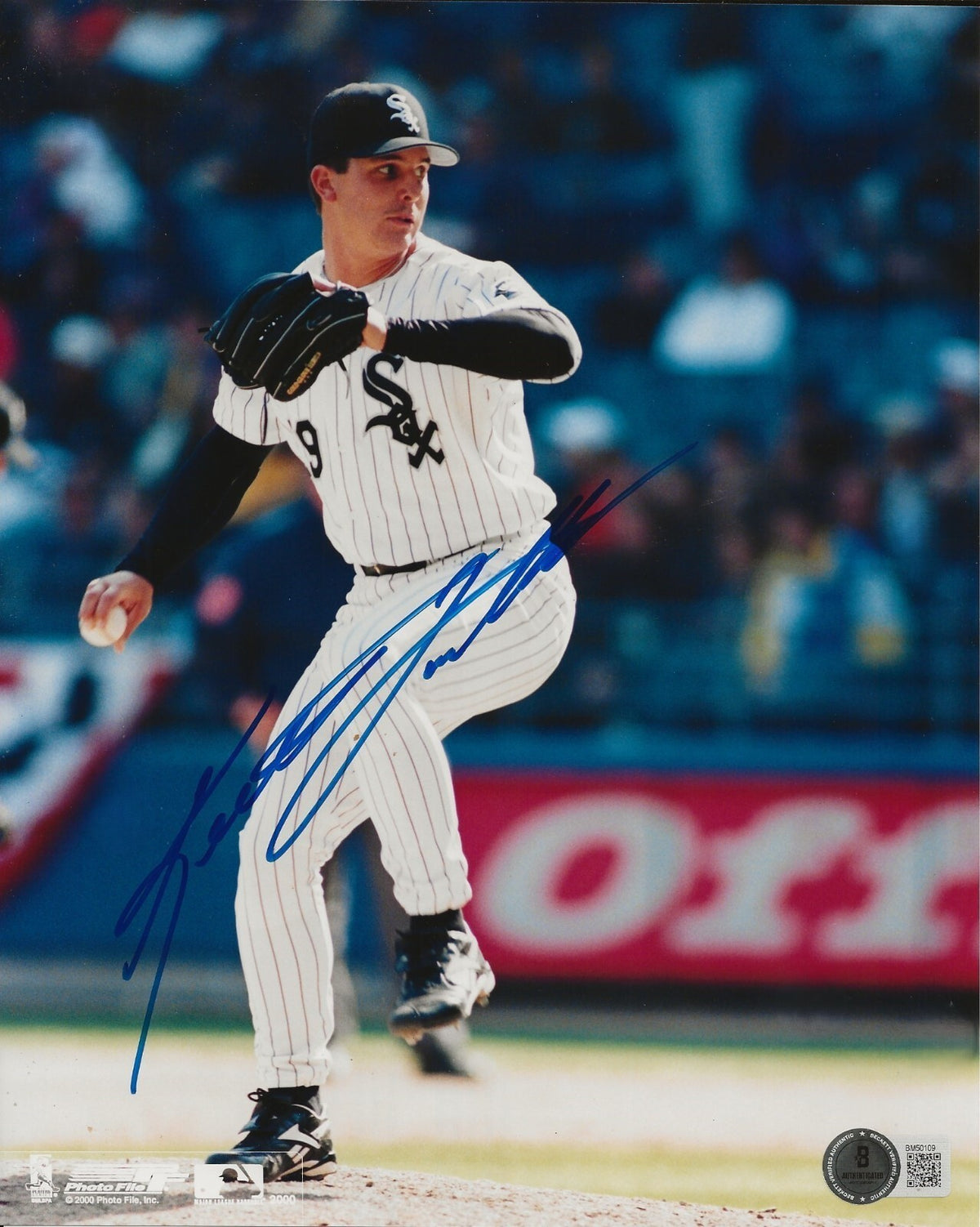Keith Foulke signed Chicago White Sox 8x10 photo autographed #1 Beckett COA