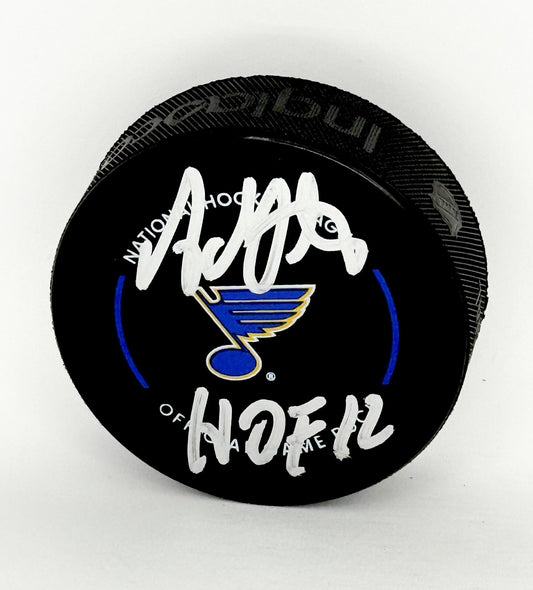 Adam Oates signed St. Louis Blues Game Puck W/ HOF Inscription Beckett Witnessed