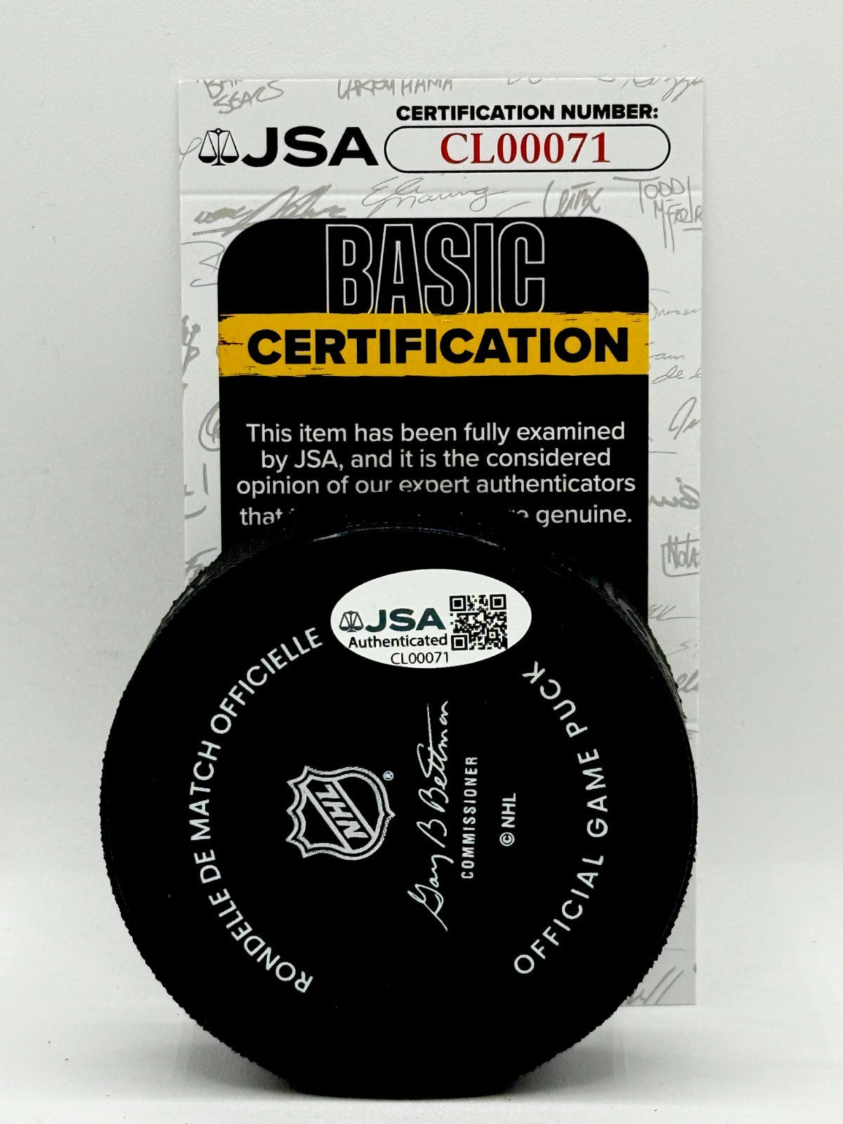 Matt Martin signed New York Islanders Official Game Puck autographed JSA