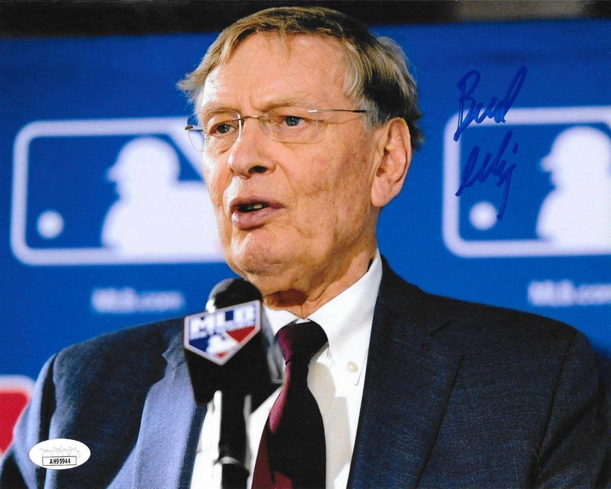 Bud Selig signed MLB Commissioner 8x10 photo autographed HOF 5 JSA