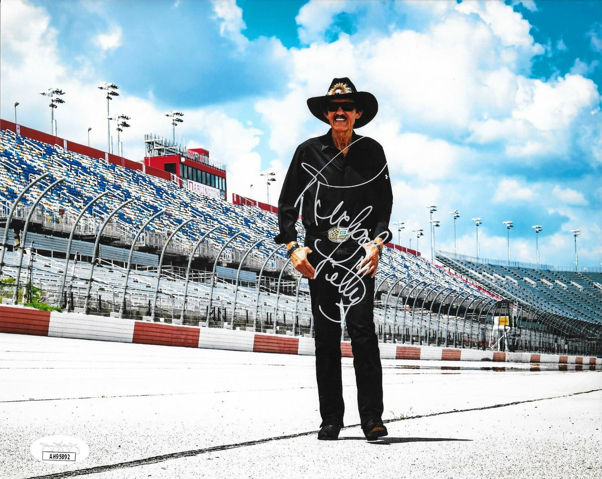 Richard Petty Daytona 500 signed Nascar 8x10 photo autographed The King #4A JSA