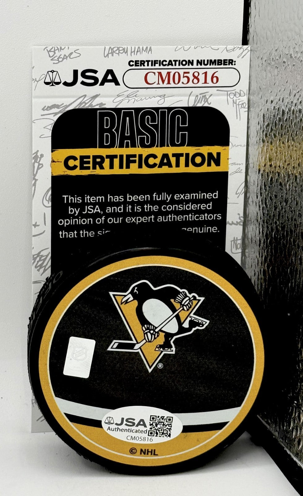 Colby Armstrong signed Pittsburgh Penguins Reverse Retro Puck autographed JSA