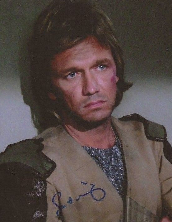 Sam Hennings signed Star Trek The Next Generation 8x10 photo autographed